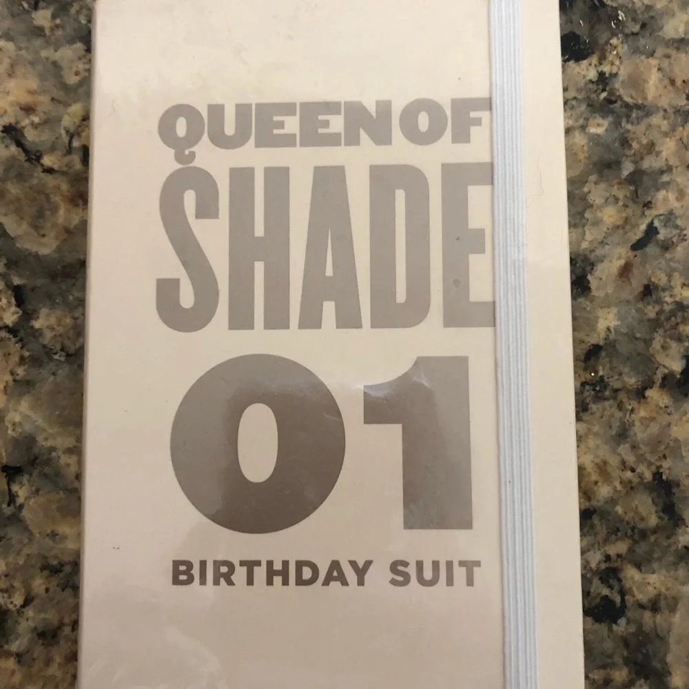 Bloomingdales Queen of Shade Eyeshadow Palette